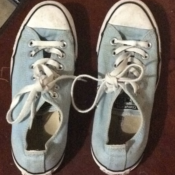 Blue converse - Picture 1 of 5